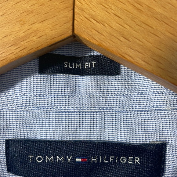 Tommy Hilfiger bl/wh button down size 16.5 neck/32/33 length. Slim fit. - Picture 2 of 6